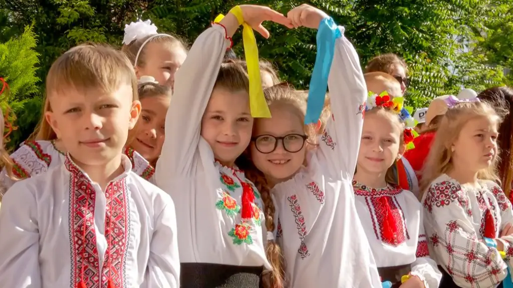 В Одесі стартує навчальний рік: без урочистих лінійок, з браком педагогів і рекордно малою кількістю першачків