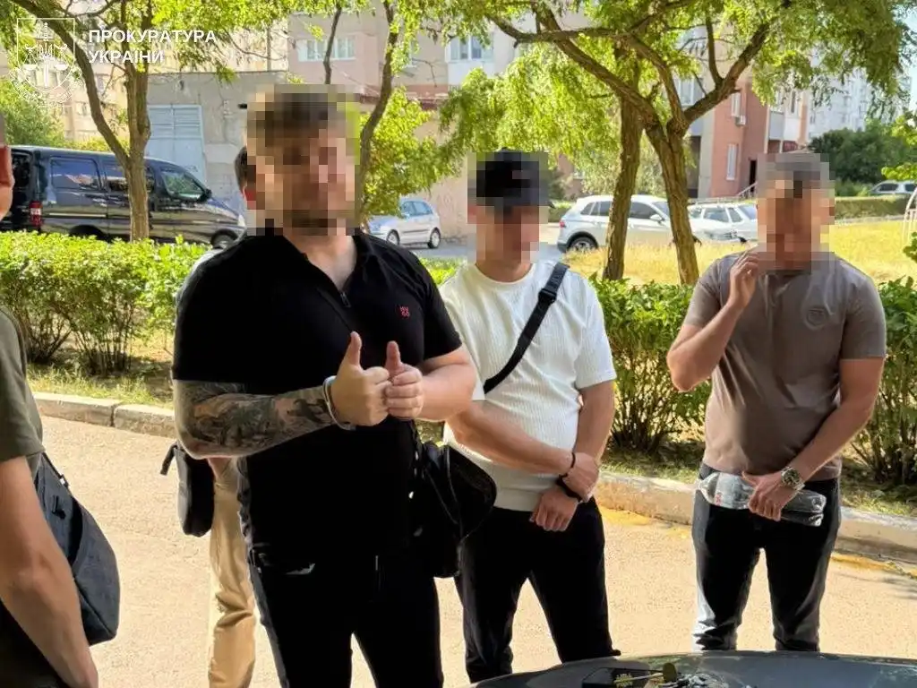 На Одещині посадовця затримали на хабарі в укритті: справу передали до суду