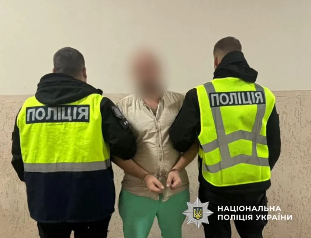 В Одесі чоловік жорстоко побив товариша через сварку під час застілля