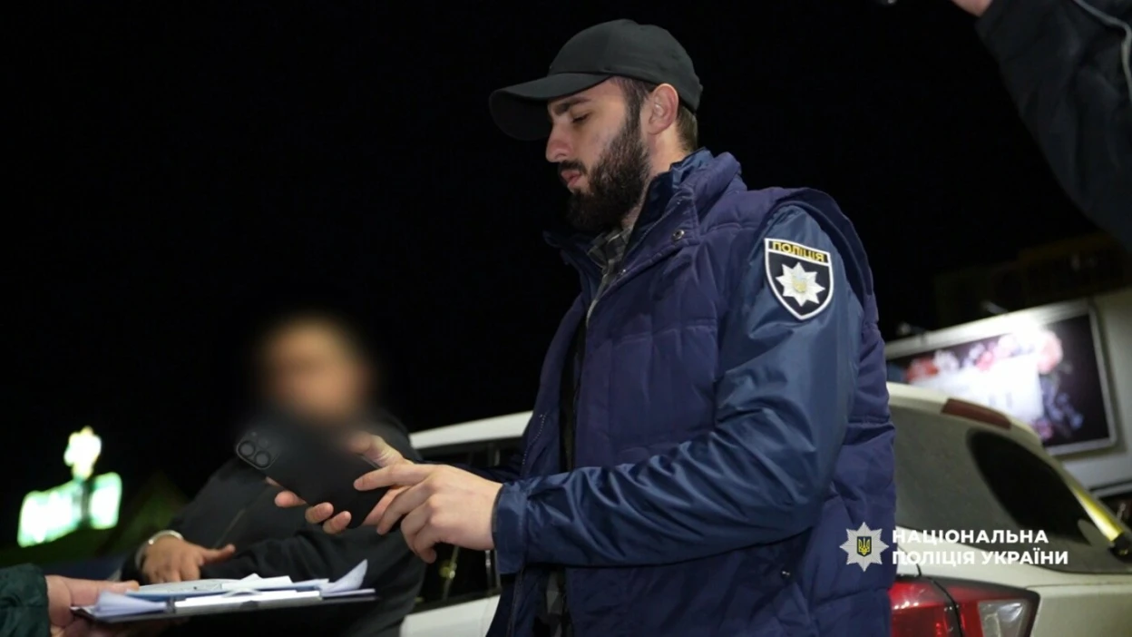В Одесі затримали начальника районного ТЦК на хабарі у дві тисячі доларів