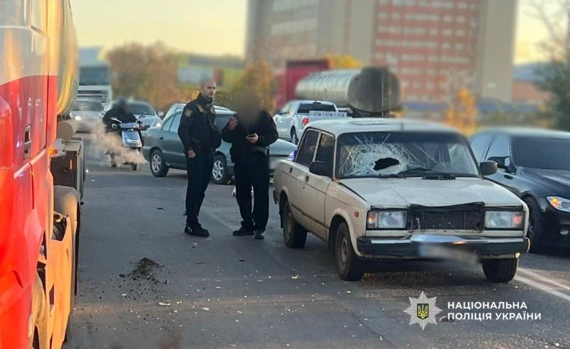На Одещині під колесами авто загинула 76-річна жінка