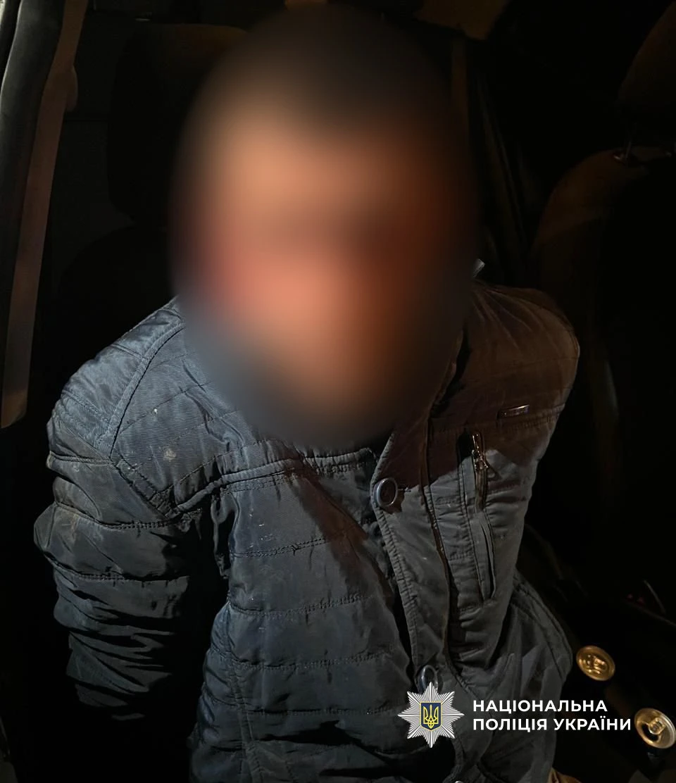 В Одесі затримали чоловіка, який викрав Audi Q7 і тікав від поліції: колишньому в’язню загрожує 12 років