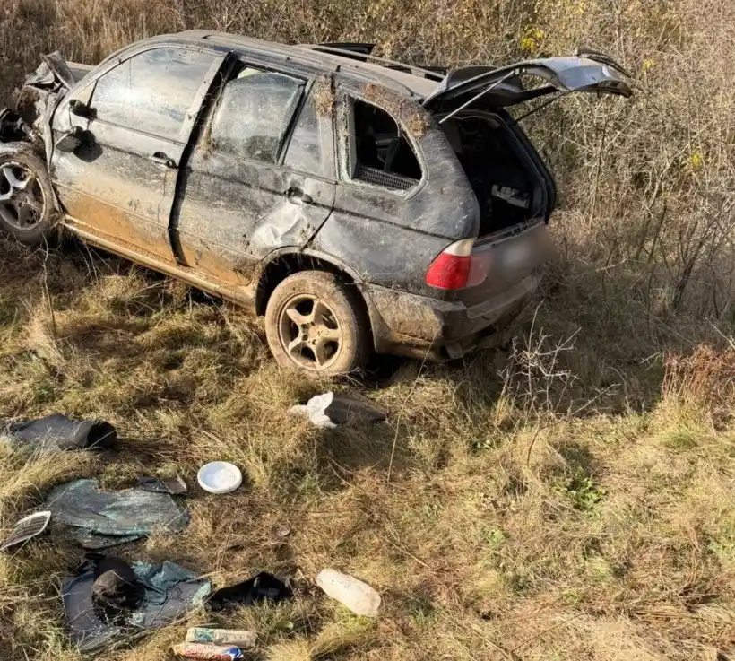 На Одещині чоловіки намагалися прорватися через кордон до Молдови: авто вилетіло в кювет