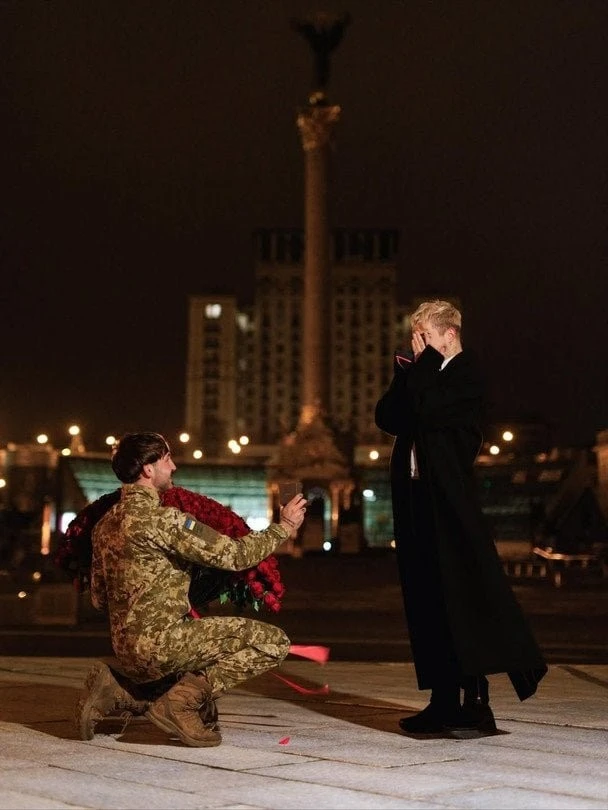 Одеський артист MELOVIN оголосив про заручини з військовим у центрі столиці