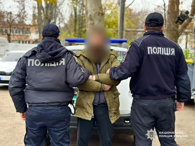 В Одесі арештували чоловіка, підозрюваного у тяжкому побитті власного батька