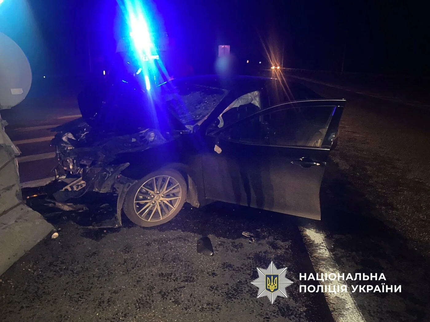 Смертельна аварія на трасі Київ – Одеса: водій загинув після удару в відбійник
