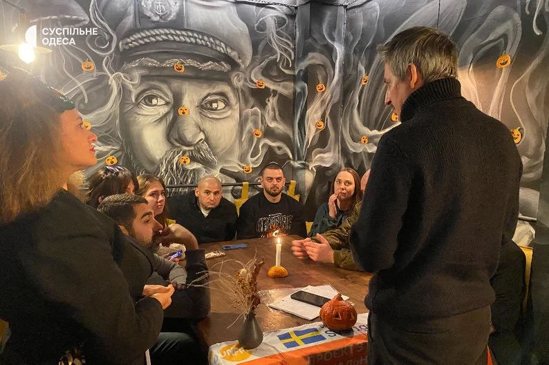 В Одесі для ветеранів і їхніх дітей влаштували Гелловін із гарбузами, печивом та психологічною підтримкою