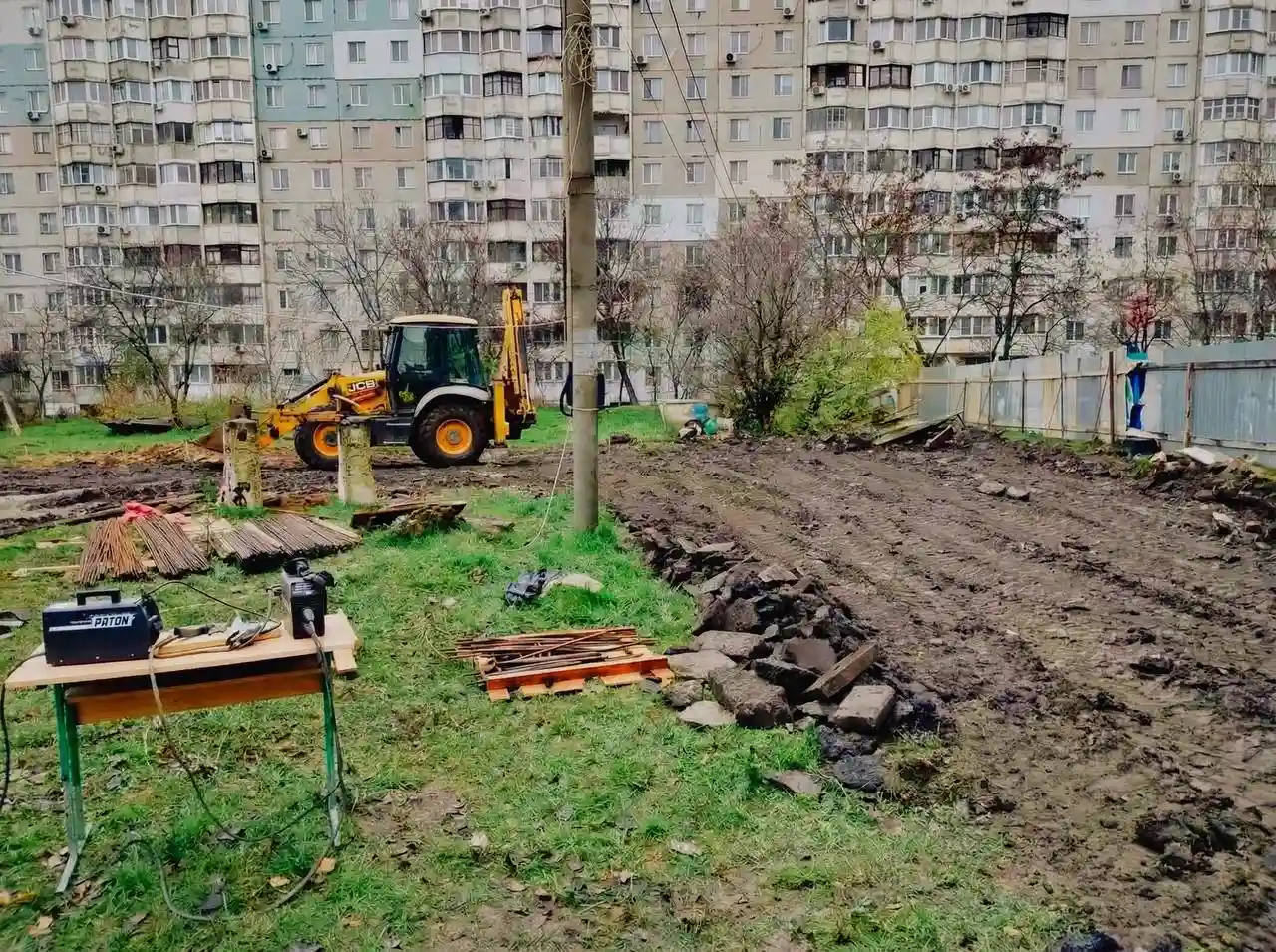У Пересипському районі Одеси зводять новий бювет: роботи стартували з фундаменту