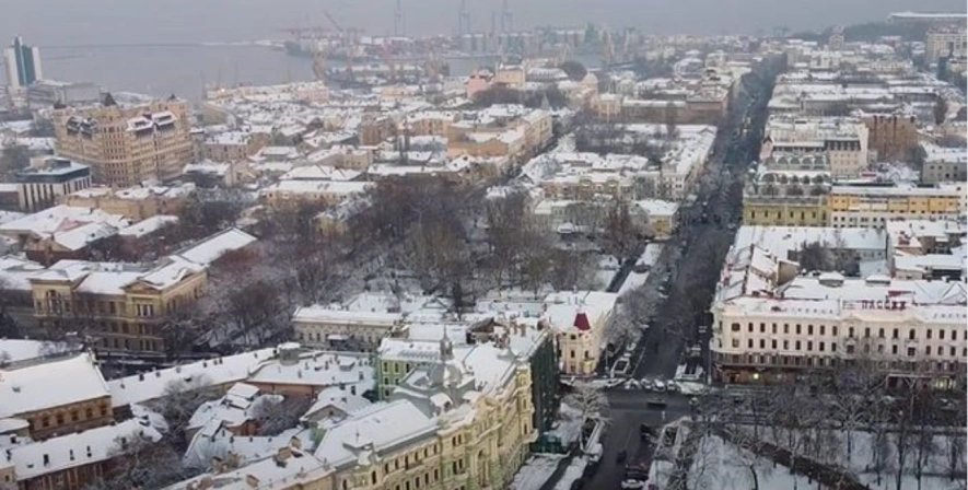 Одеса прокинулася без паніки: ніч минула спокійно, але місто живе в умовах відключень
