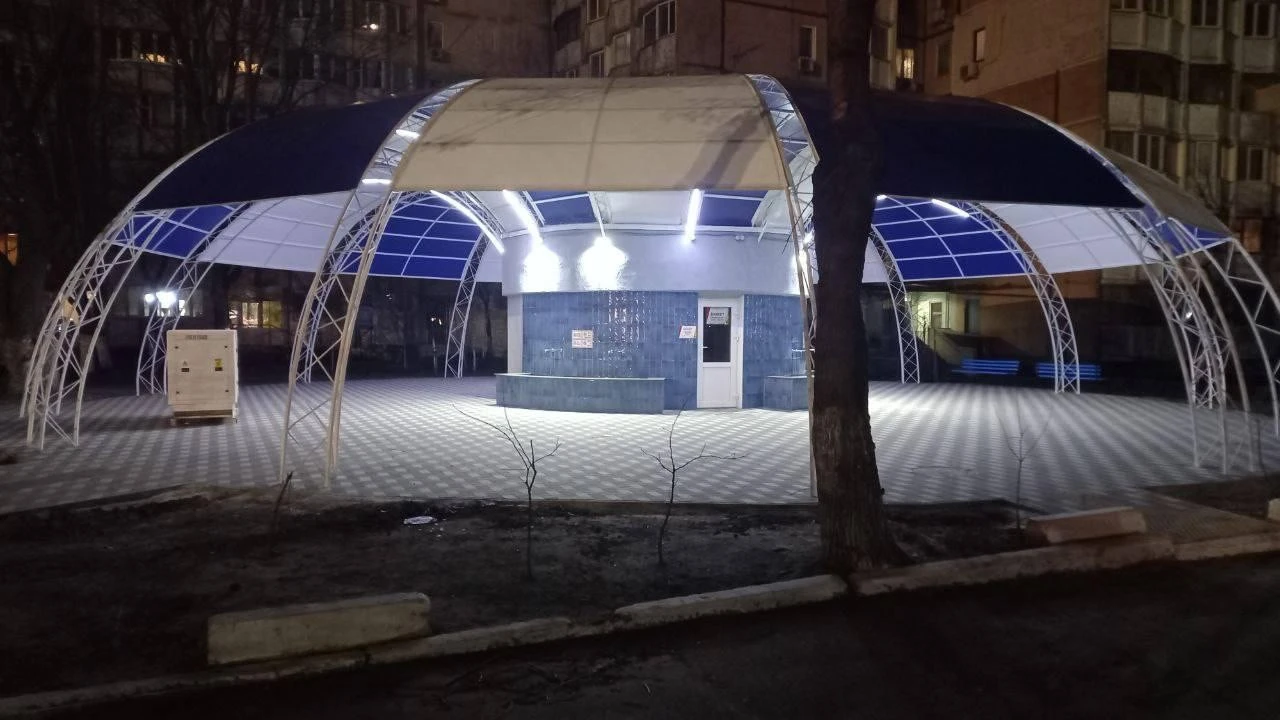 В Одесі перехожі й патрульні підняли 62-річного чоловіка з дороги та допомогли повернутися додому