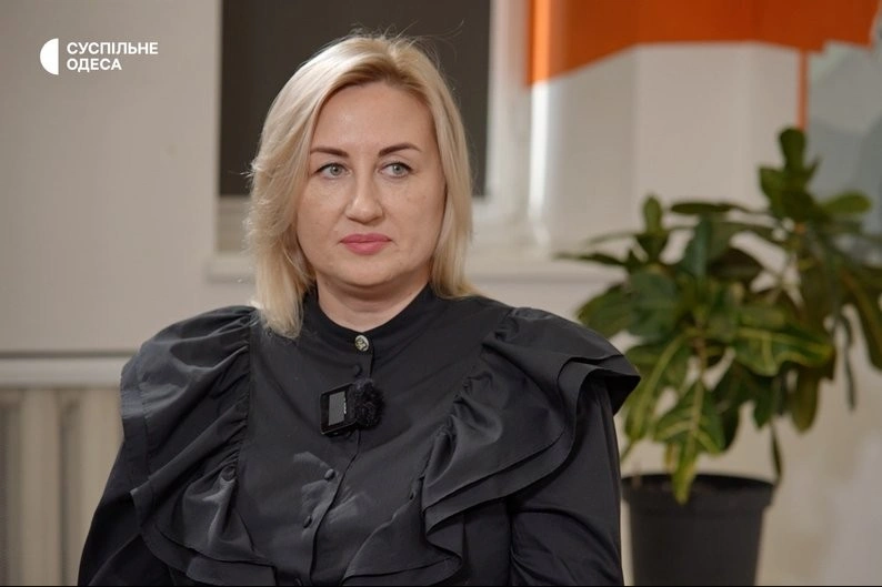 Проїхав на червоне і спричинив ланцюгову аварію: у Одесі двоє людей опинилися в лікарні