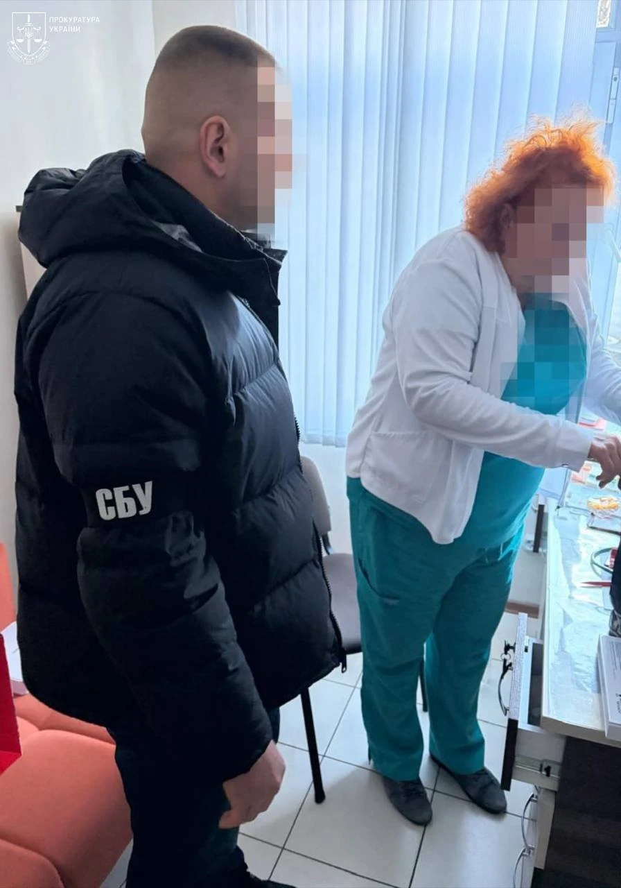 Сварка закінчилася ножем: на Одещині дід поранив унука і постане перед судом