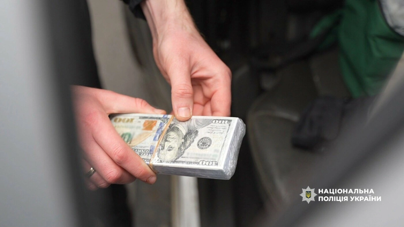 В Одесі другий день шукають підлітка: з дому не повернулася 16-річна Аліна