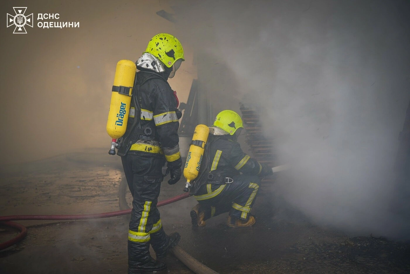 Полум’я на Пересипі: у виробничій зоні Одеси сталася велика пожежа