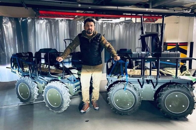 Нічний удар по Одесі: дрон влучив у 25-поверхівку, пошкоджено інфраструктуру