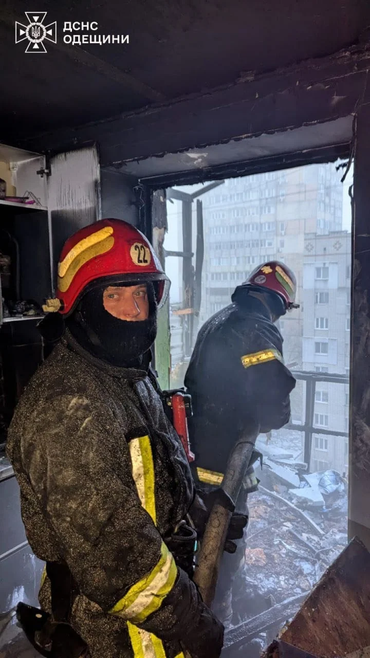 Одещина під ударом: ранок із вибухами, пожежами та розслідуванням воєнного злочину