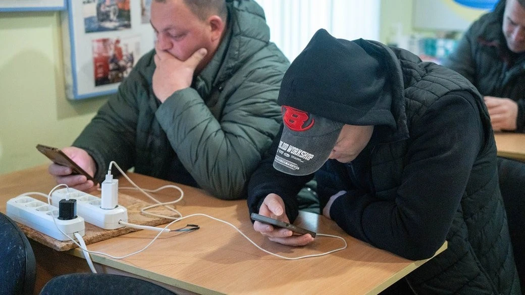 Перший день лютого: одеські двори звільняють від льоду