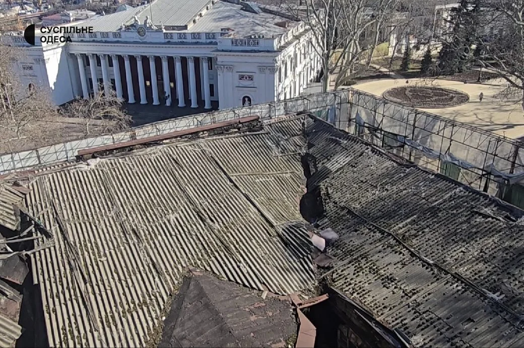 Історична будівля в центрі Одеси занепадає роками без реставрації