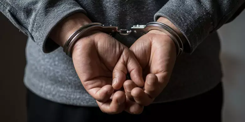 П’ять років за гратами: рецидивіст обікрав односельців на Одещині