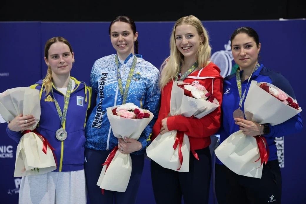 Сенсація від 17-річного шпажиста та тріумф олімпійської чемпіонки: як розпочався національний турнір з фехтування