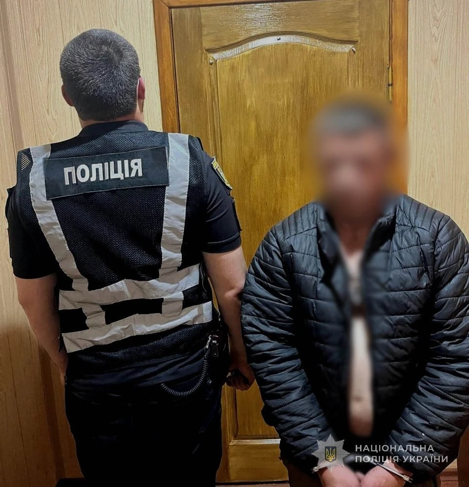 Замах на хабар, стрілянина та погроза гранатою: на Одещині затримали небезпечного зловмисника